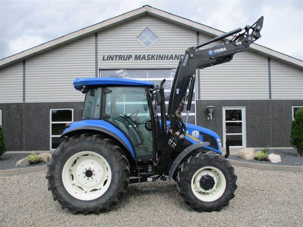 New Holland TD5.115 Med frontlæsser